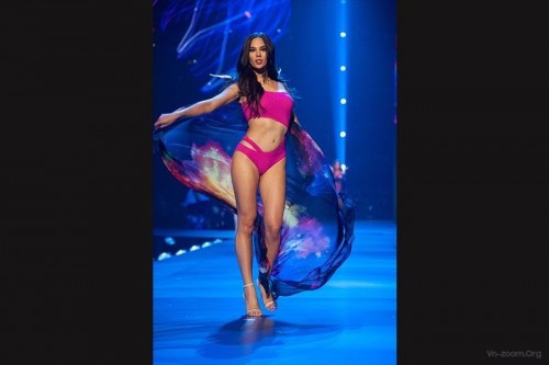 catriona-swimsuit2_2018-12-17_12-35-45_gallery_4.jpg