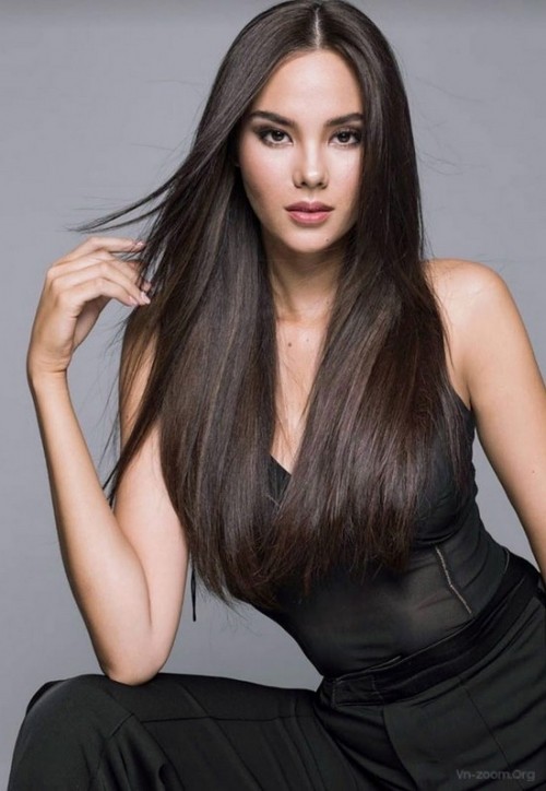 chiem-nguong-nhan-sac-nong-bong-cua-tan-hoa-hau-hoan-vu-2018-catriona-gray-2278057.jpg