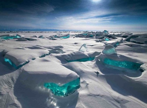 7154160 turquoise ice northern lake baikal russia imgur 1540890114 728 d64da6b066 1541143563