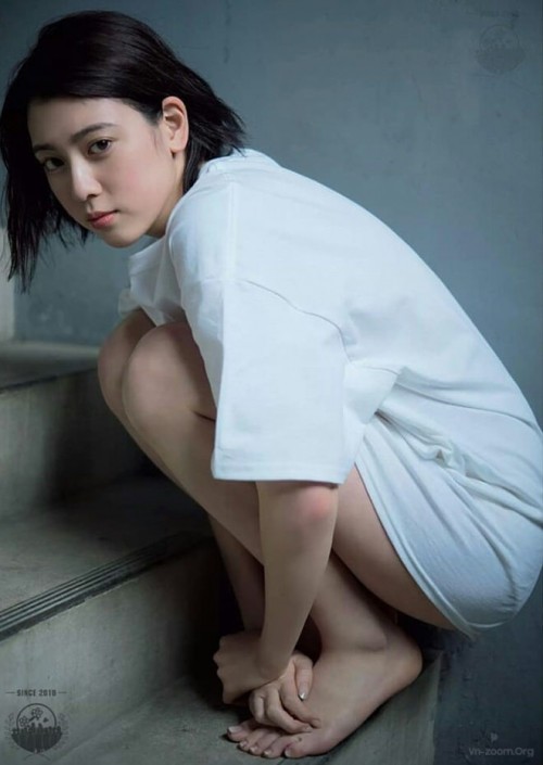 70299_miyoshi-ayaka_weeklyplayboymagaz.jpg