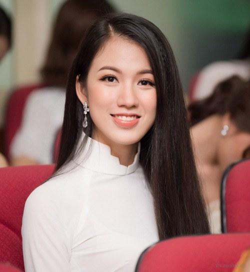 1532227062-615-vu---thi---tuye----t-trang4-1532072100-width650height707.jpg