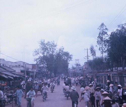 Rdsvn-Da-Nang-Ron-Dickson-02.jpg