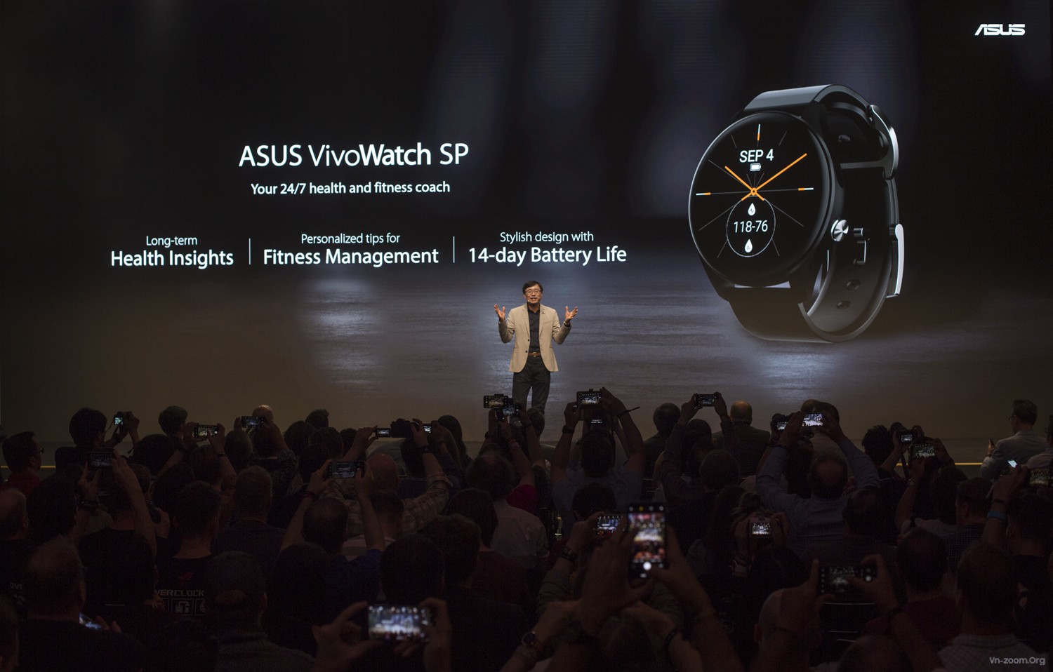 ASUS-Unveils-VivoWatch-SP-at-IFA-2019.jpg