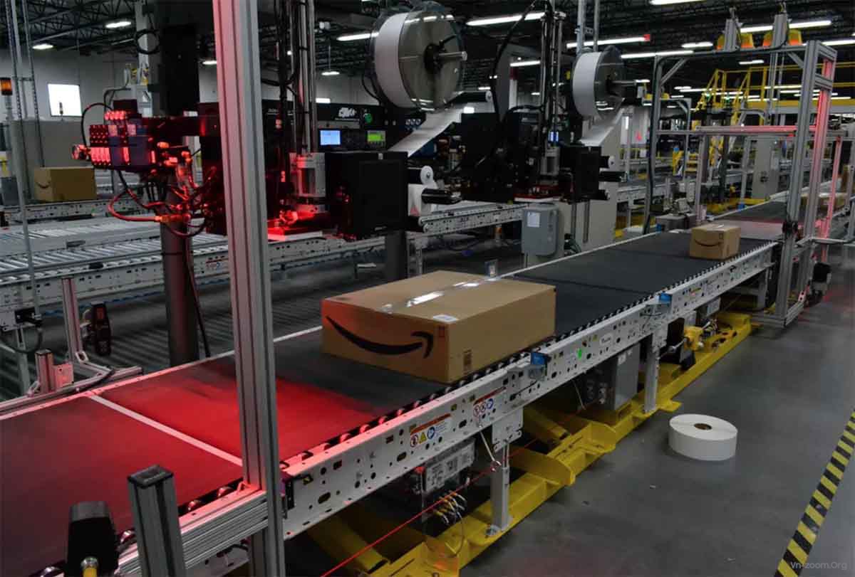 amazon-confirms-first-covid-19-case-in-us-warehouses-copy.jpg