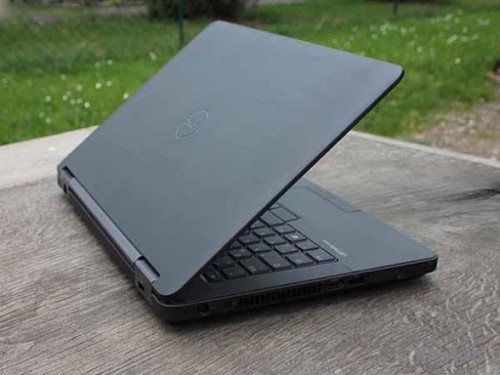 dell.jpg