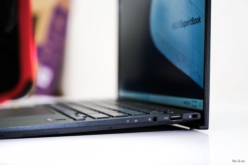 Experbook-P9-port.jpg