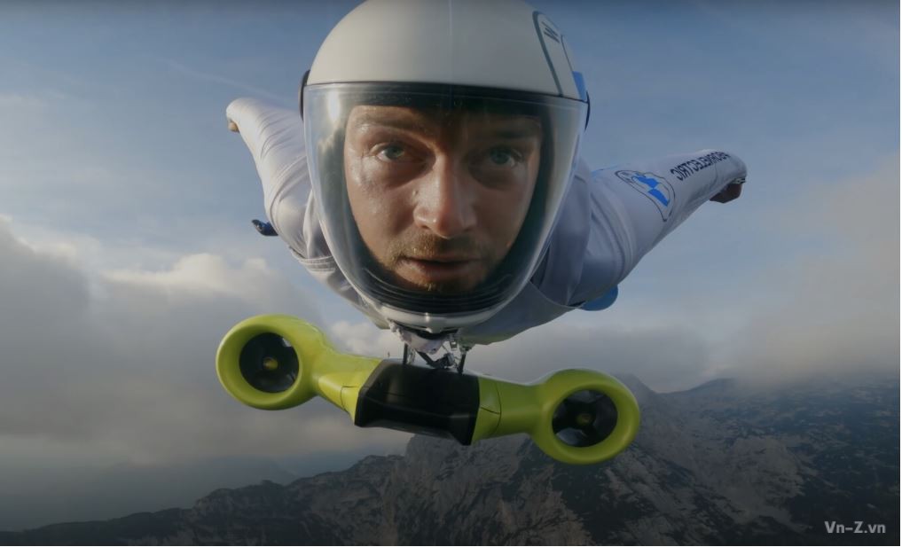 Video KHCN - BMW thiết kế bộ đồ bay chạy điện này có thể đạt vận tốc hơn 300  km / h | VN-Zoom | Cộng đồng Chia Sẻ Kiến Thức Công