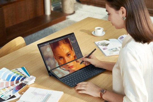 ZenBook-Duo-14_UX482_Scenario-Photo_03.jpg