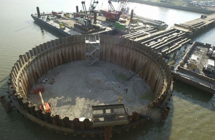 Kỹ thuật xây móng cầu ở giữa dòng nước Mong-cau-3