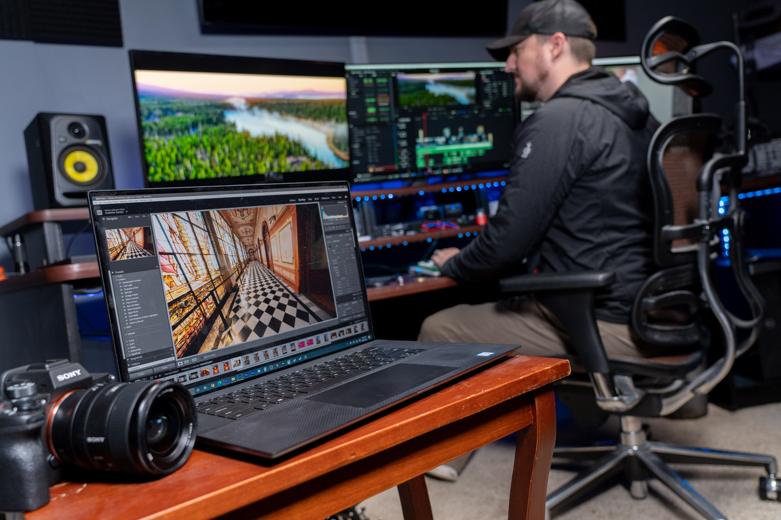 CAPTION---Photographer-and-Videographer-Drewgiggity-in-his-editing-suite-with-his-Dell-Precision-5000-Series-Mobile-Workstation-DellInsideCircle.jpg