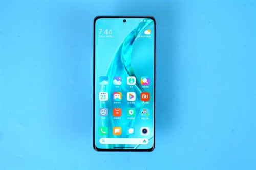 Xiaomi-Mi-12-Pro-front.jpg