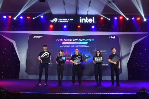 TCBC-ASUS-ROG-khuy-dao-thi-trung-vi-loat-Laptop-Gaming-dinh-dam-s-dng-Intel-the-he-12-31.jpg