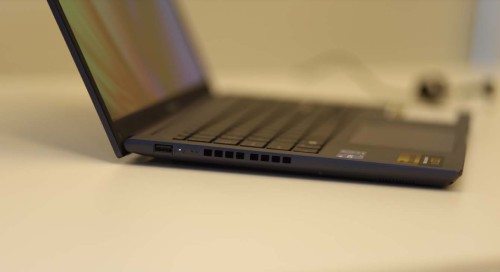 Vivobook-15X-OLED-2022-c.jpg