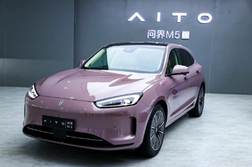 AITO-m5-ev.jpg