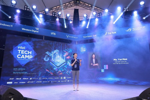 intel-tech-camp-01.jpg