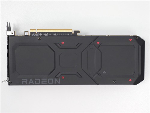AMD-RX-7900-XT-Unbox-04.jpg