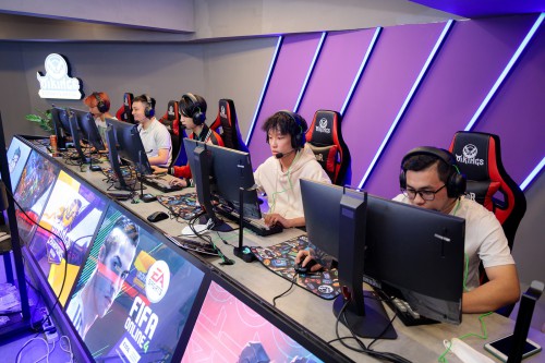 Intel-Vikings-esports-arena-hoang-van-thu-06.jpg