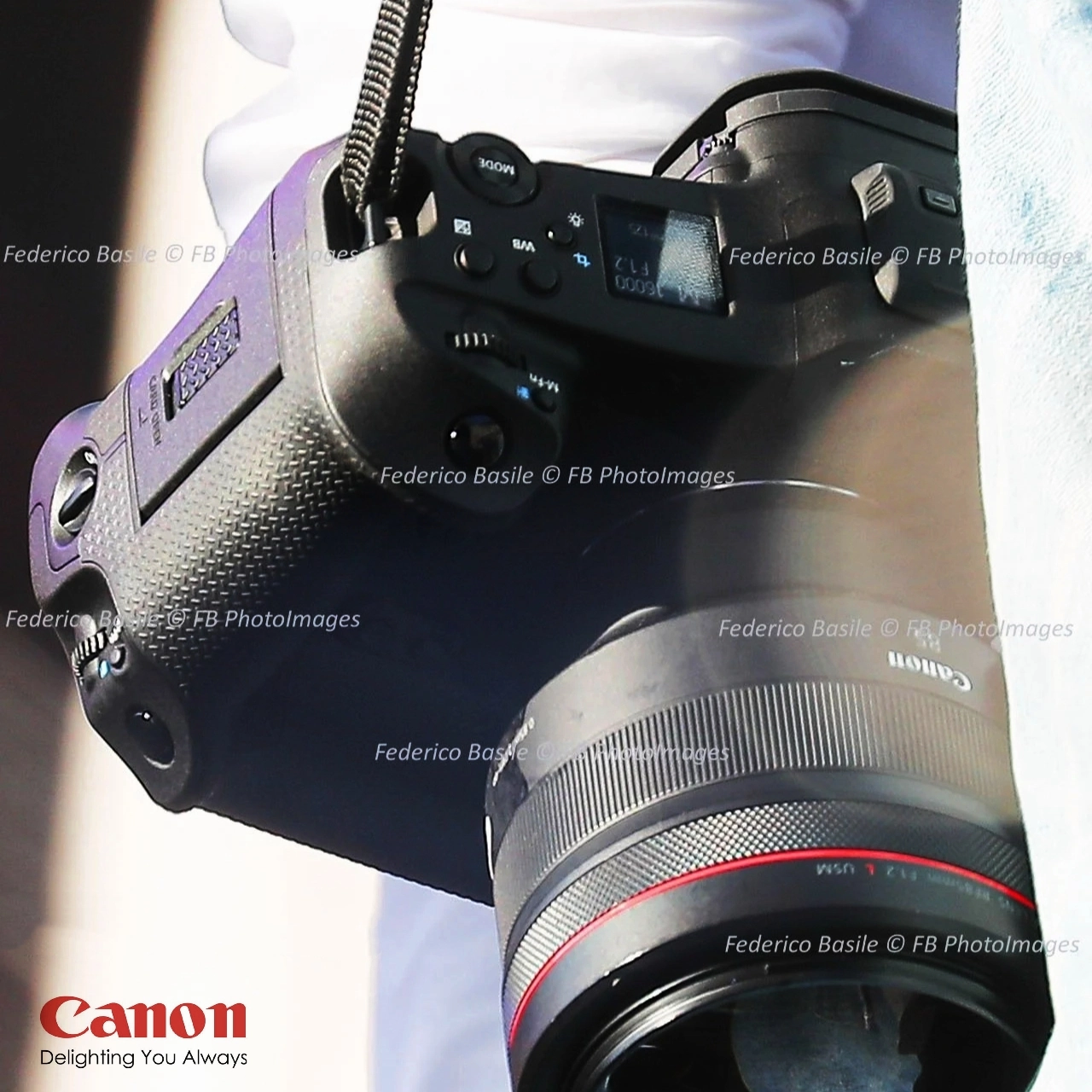 Canon-EOS-R1-03.webp