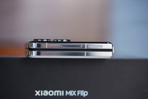 Xiaomi Mix Flip 4