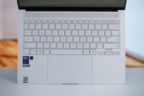 ASUS ZenBook 14 Air 2024 17