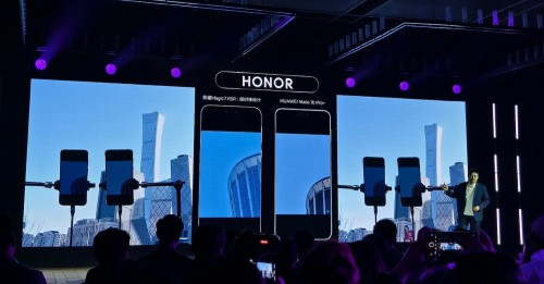 Ban-sao-Honor-vs-Huawei.jpg