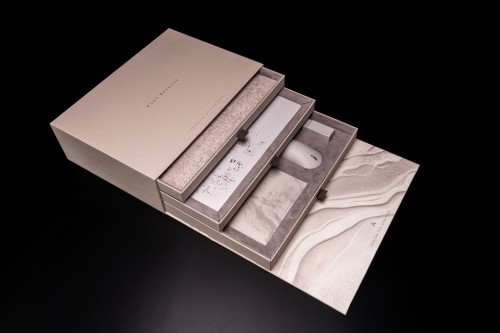 Ban-sao-Bo-suu-tap-gioi-han-Zenbook-Ceraluminum-Signature-Edition2.jpeg