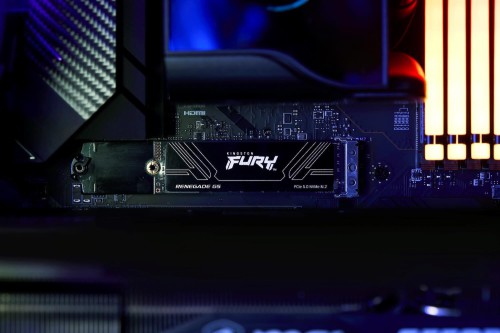 Ban-sao-Press-Photo_Kingston-FURY-Renegade-G5-SSD-06.jpeg