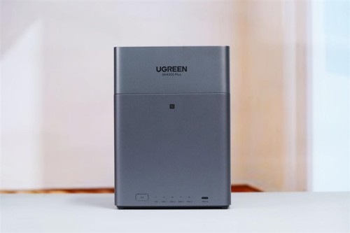 Ugreen-NAS-DH4300-Plus-1.jpg