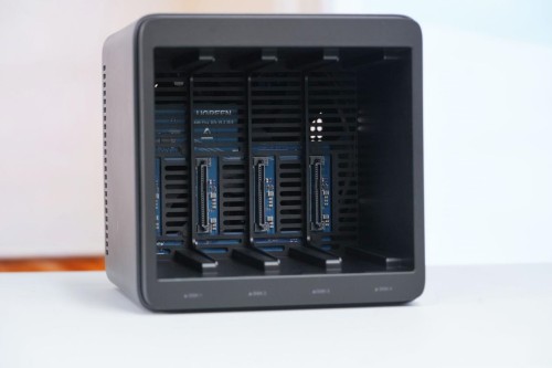 Ugreen-NAS-DH4300-Plus-9.jpg