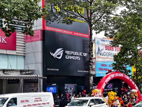 Ban-sao-ROG-Exclusive-Store-1.jpeg