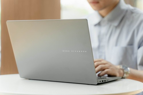 Ban-sao-ASUS-Vivobook-S14_16---1.jpeg