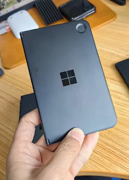 Surface-Duo-Andromeda-OS-02.webp