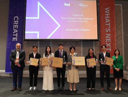 Ban-sao-Inspiring-The-Next-Generation-of-Entrepreneurs.jpeg