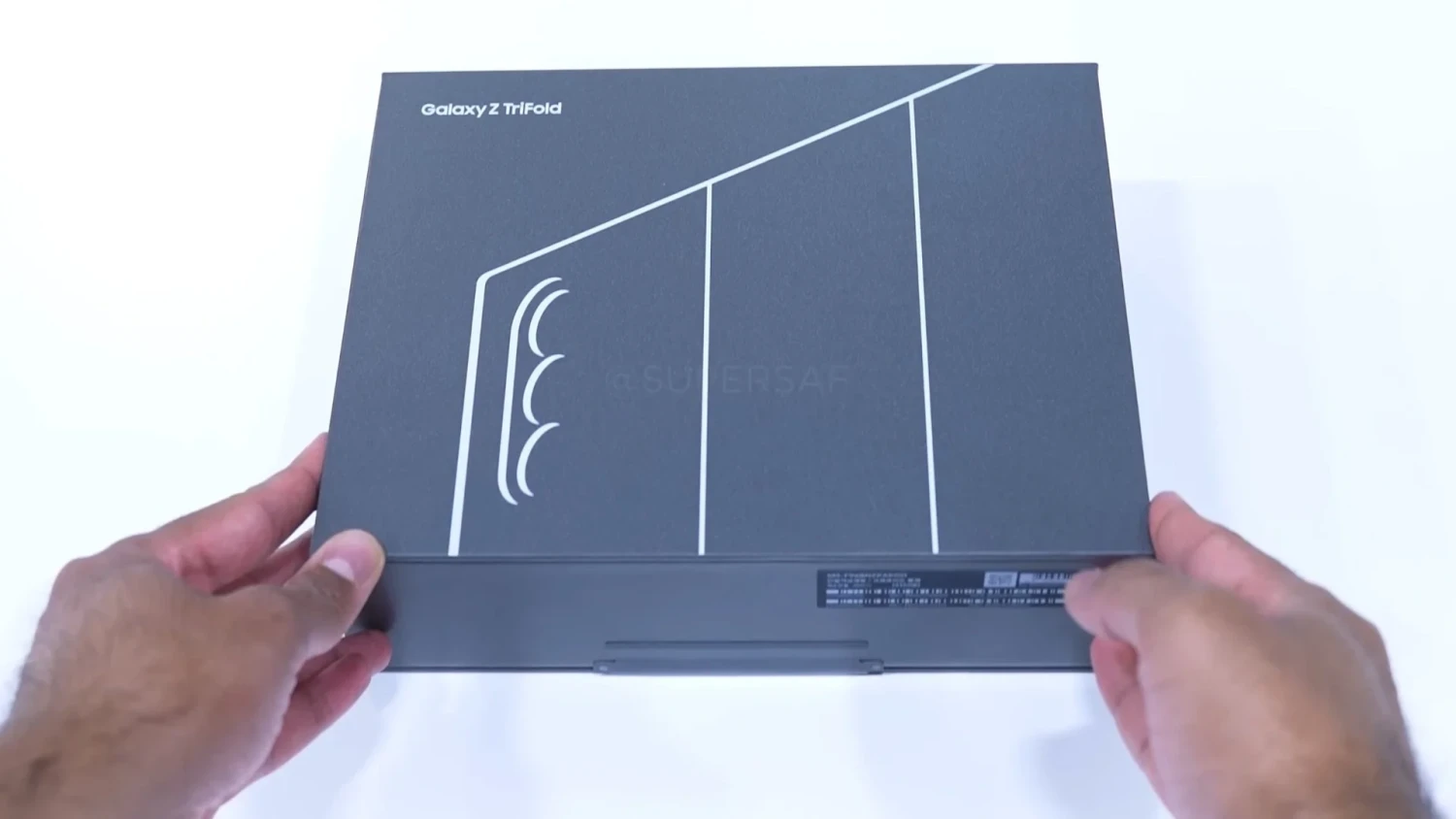 Samsung-Galaxy-Trifold-07.webp