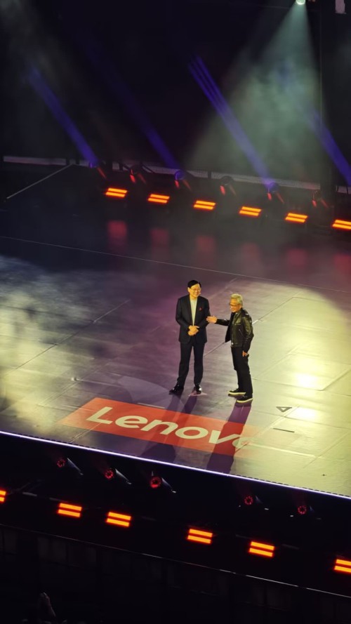 CEO-nvidia-vs-lenovo1.jpg