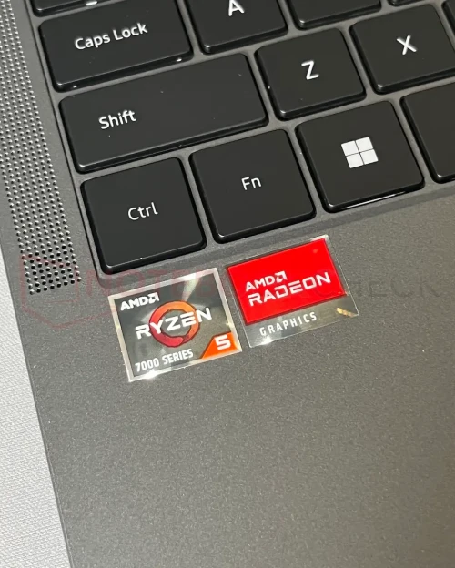 chuwi_corebook_plus_7430U_sticker.webp