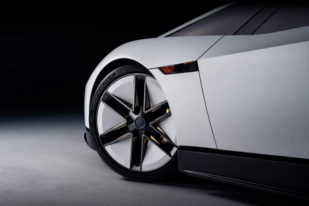 Roadster-Tesla-03.webp